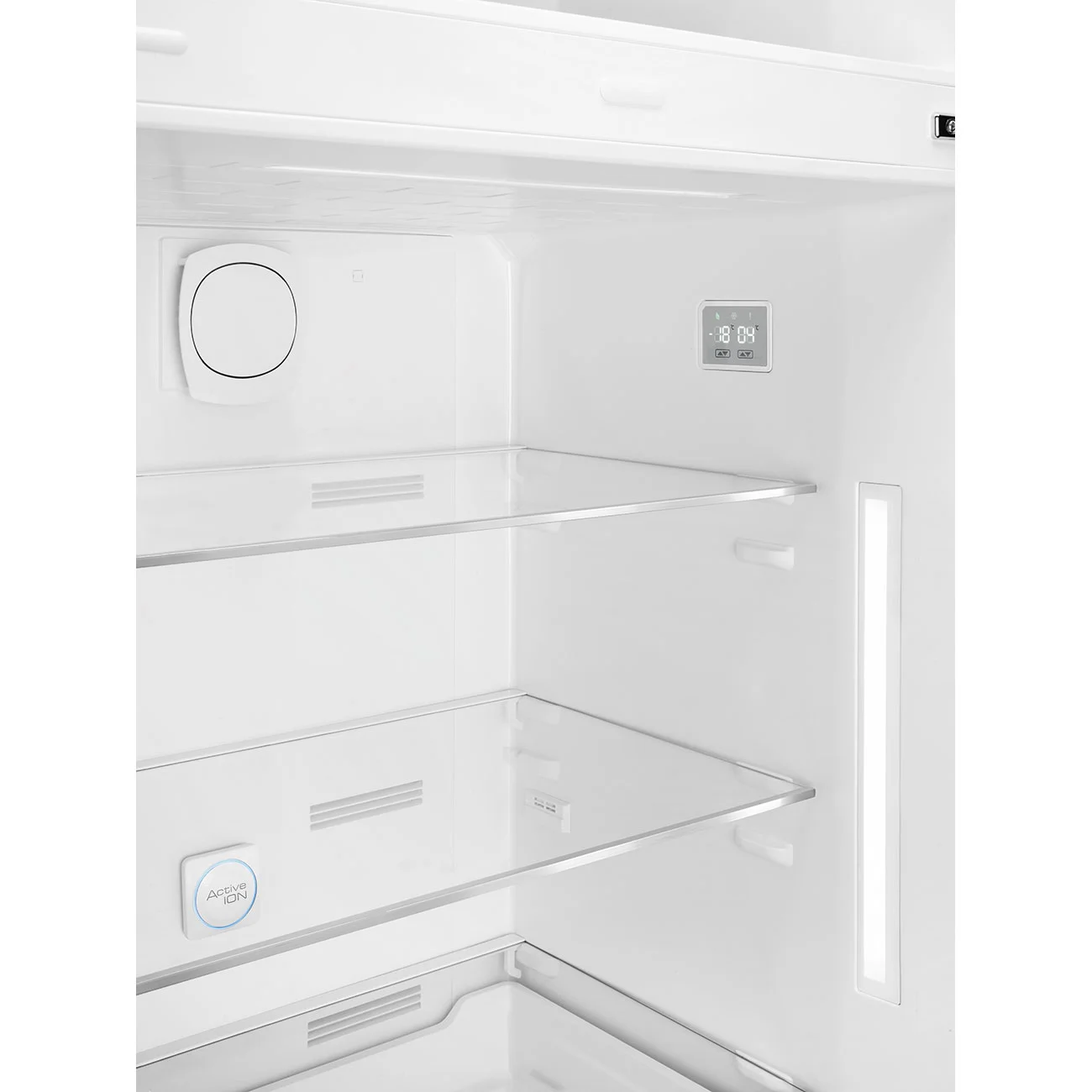 Smeg FAB50RCR5 Retro Dondurucu Üstte 2 Kapılı Buzdolabı Krem Gümüş Estetik Sağ Menteşe - Görsel 6