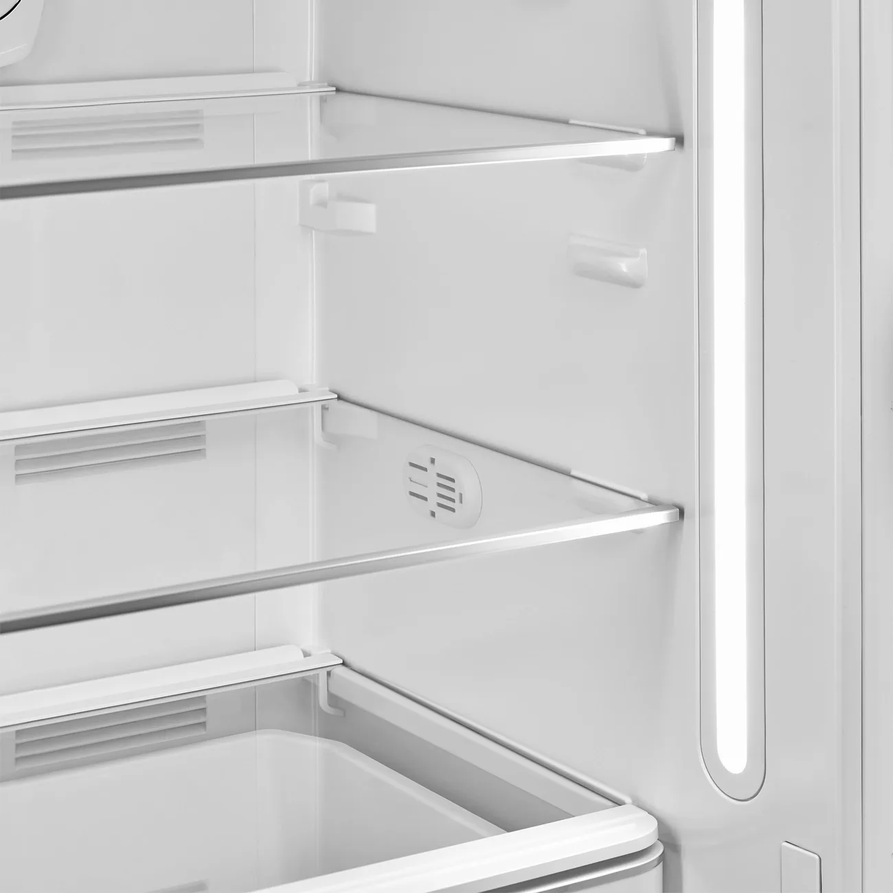 Smeg FAB28RDBLM5 Retro Özel Seri Tek Kapılı Buzdolabı Mat Siyah Sağ Menteşe - Görsel 5