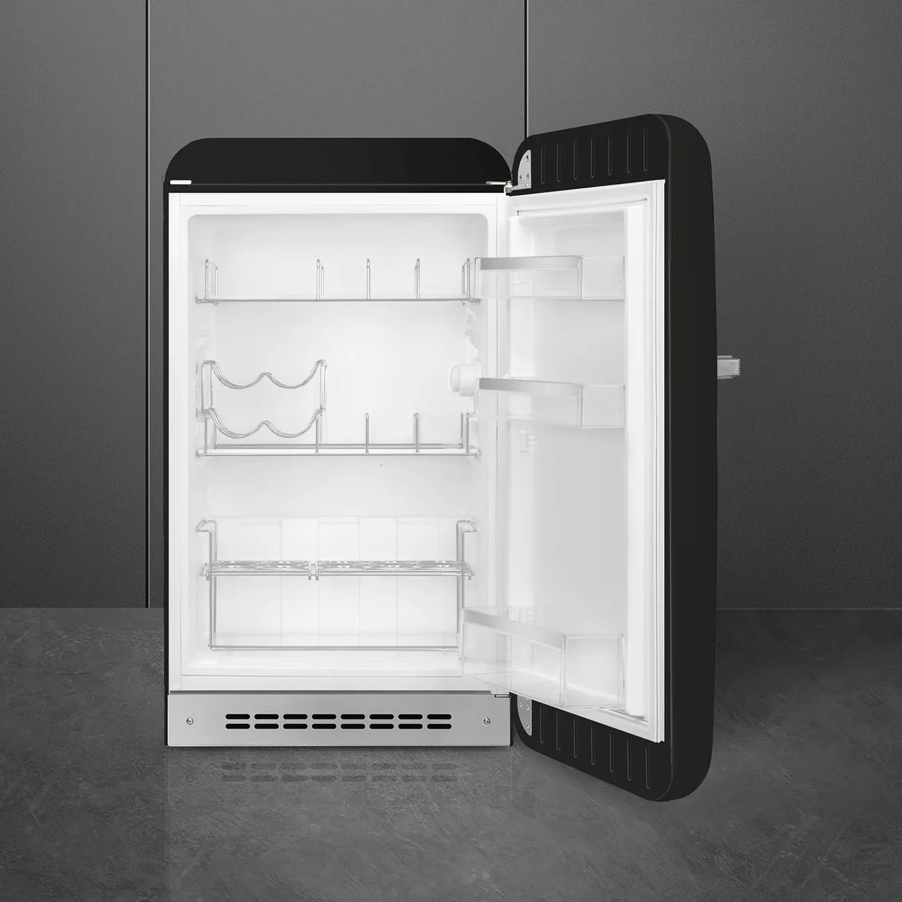 Smeg FAB10HRBL6 Retro İçecek Soğutucu Siyah Sağ Menteşe - Görsel 2
