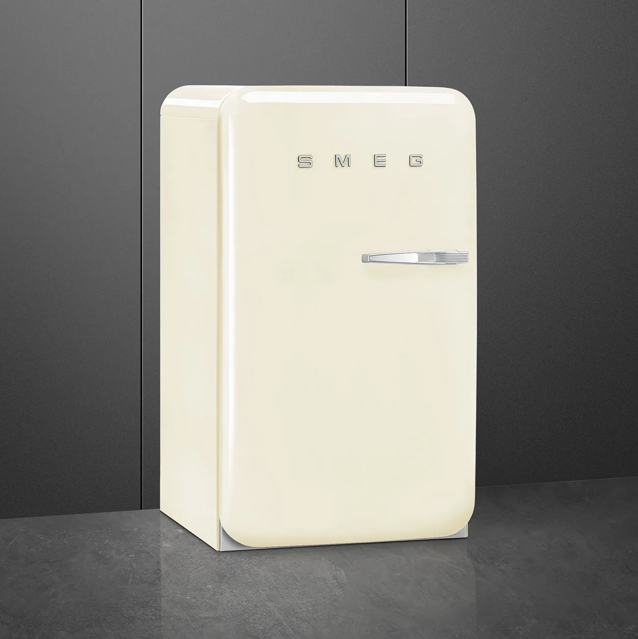 Smeg FAB10LCR6 Retro Mini Buzdolabı Krem Sol Menteşe - Görsel 3
