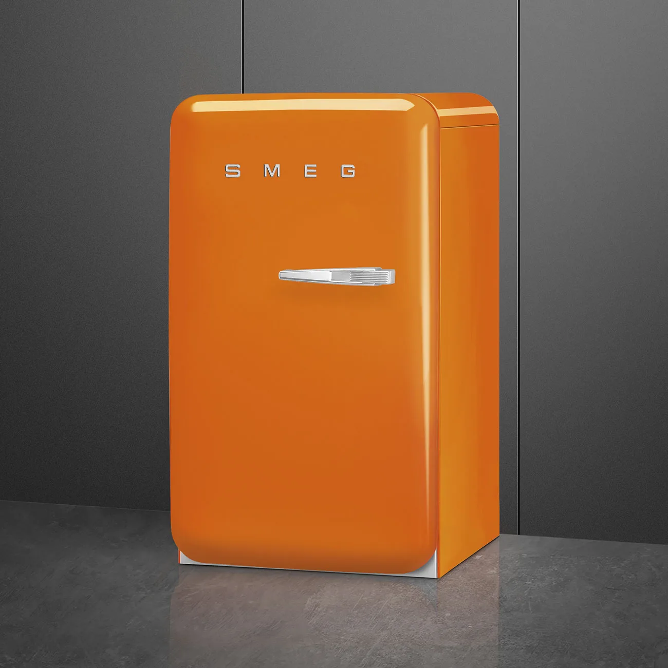 Smeg FAB10LOR6 Retro Mini Buzdolabı Turuncu Sol Menteşe - Görsel 4