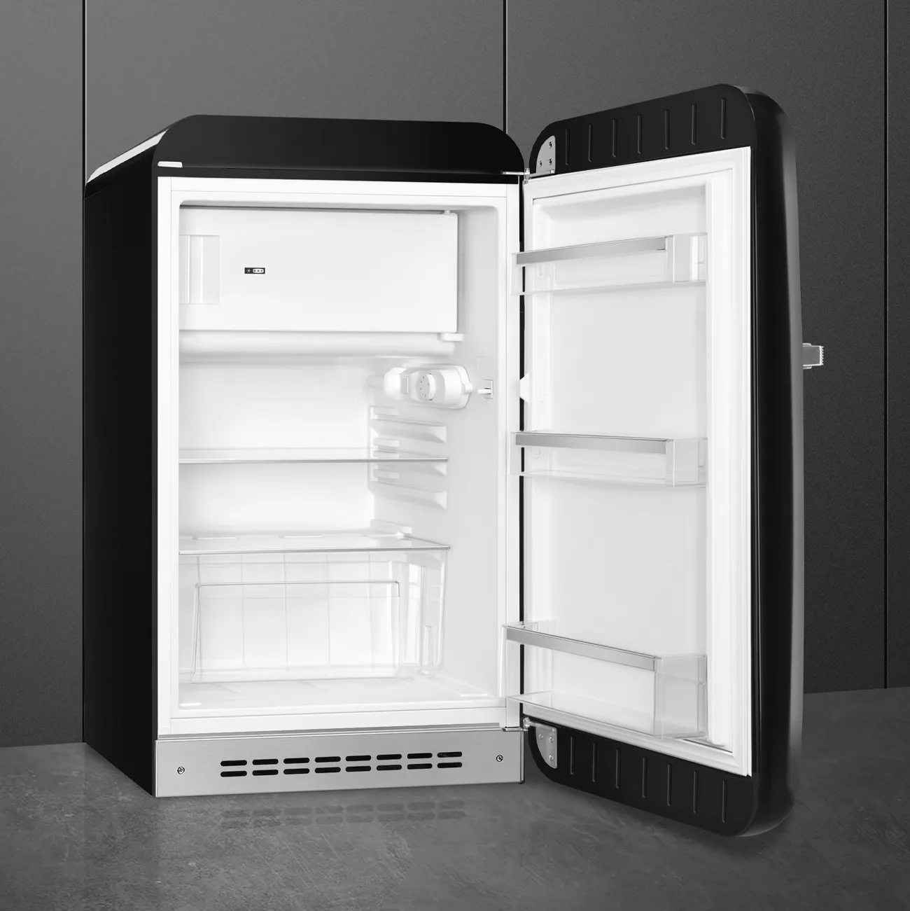 Smeg FAB10RBL6 Retro Mini Buzdolabı Siyah Sağ Menteşe - Görsel 4