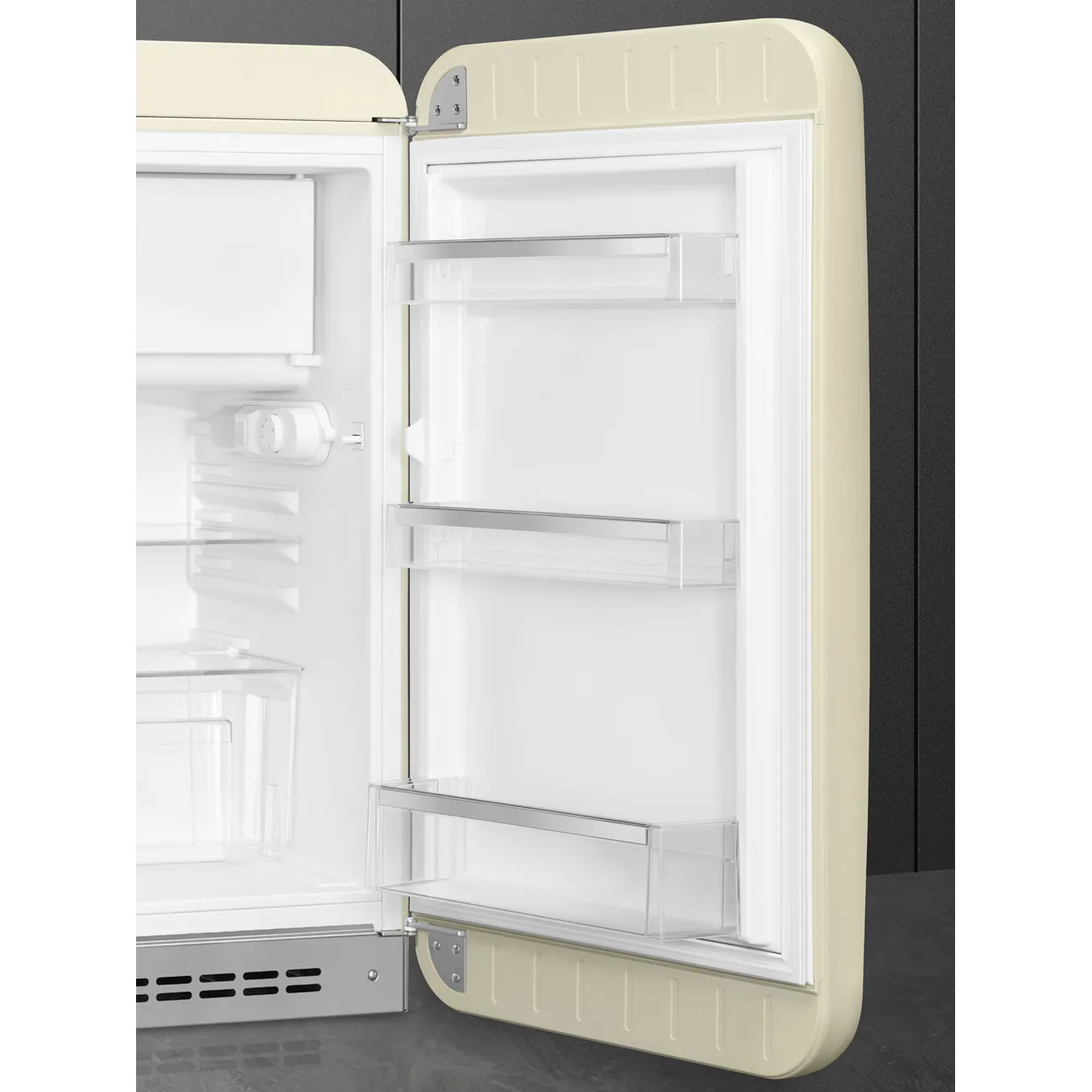 Smeg FAB10RCR6 Retro Mini Buzdolabı Krem Sağ Menteşe - Görsel 7